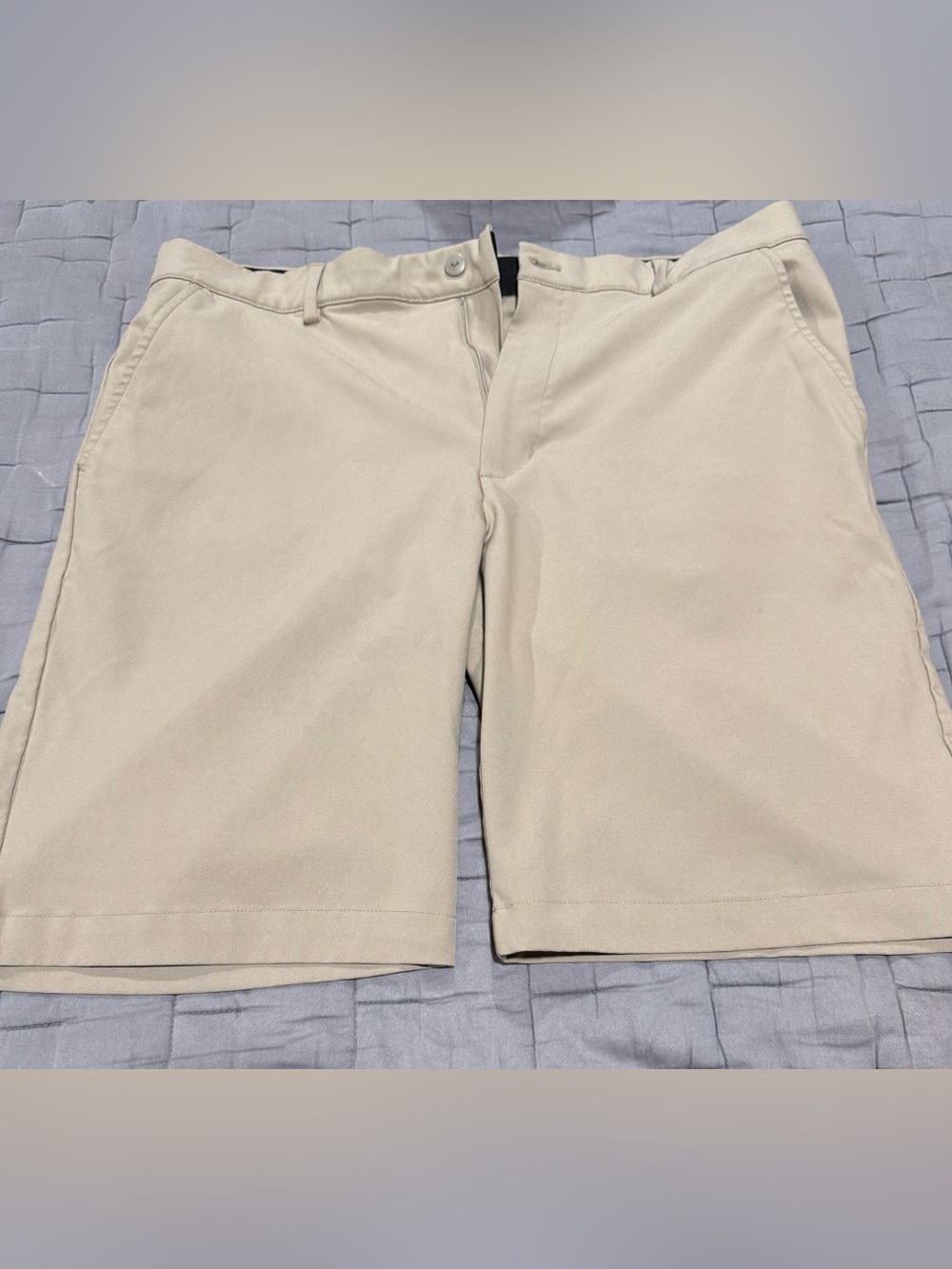 Greg Norman Collection Beige Flat-Front Men's Shorts
